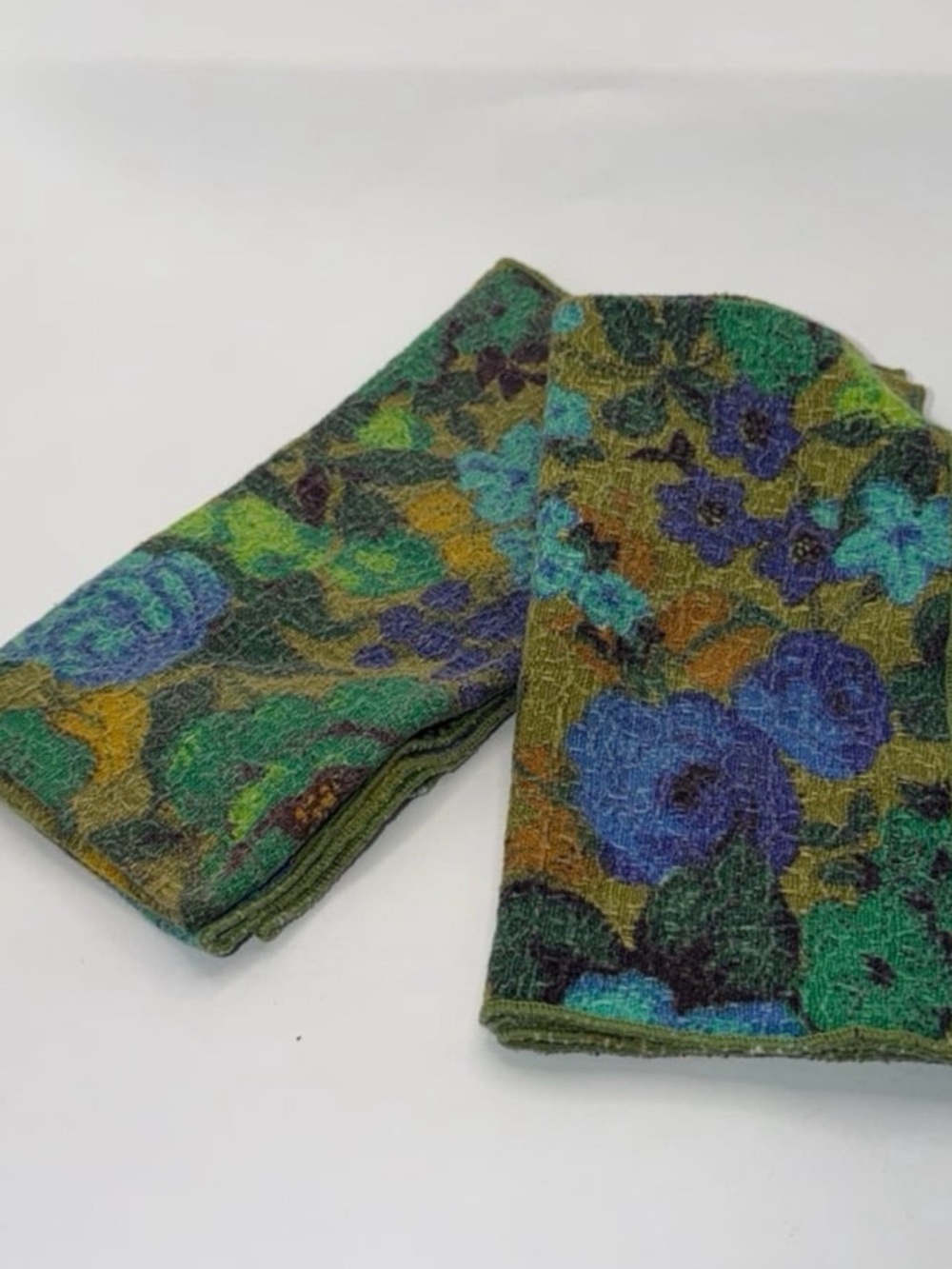 Set of 2 Vtg 60’s Fun Mod Blue, Purple, Olive Green Floral Dinner Napkins